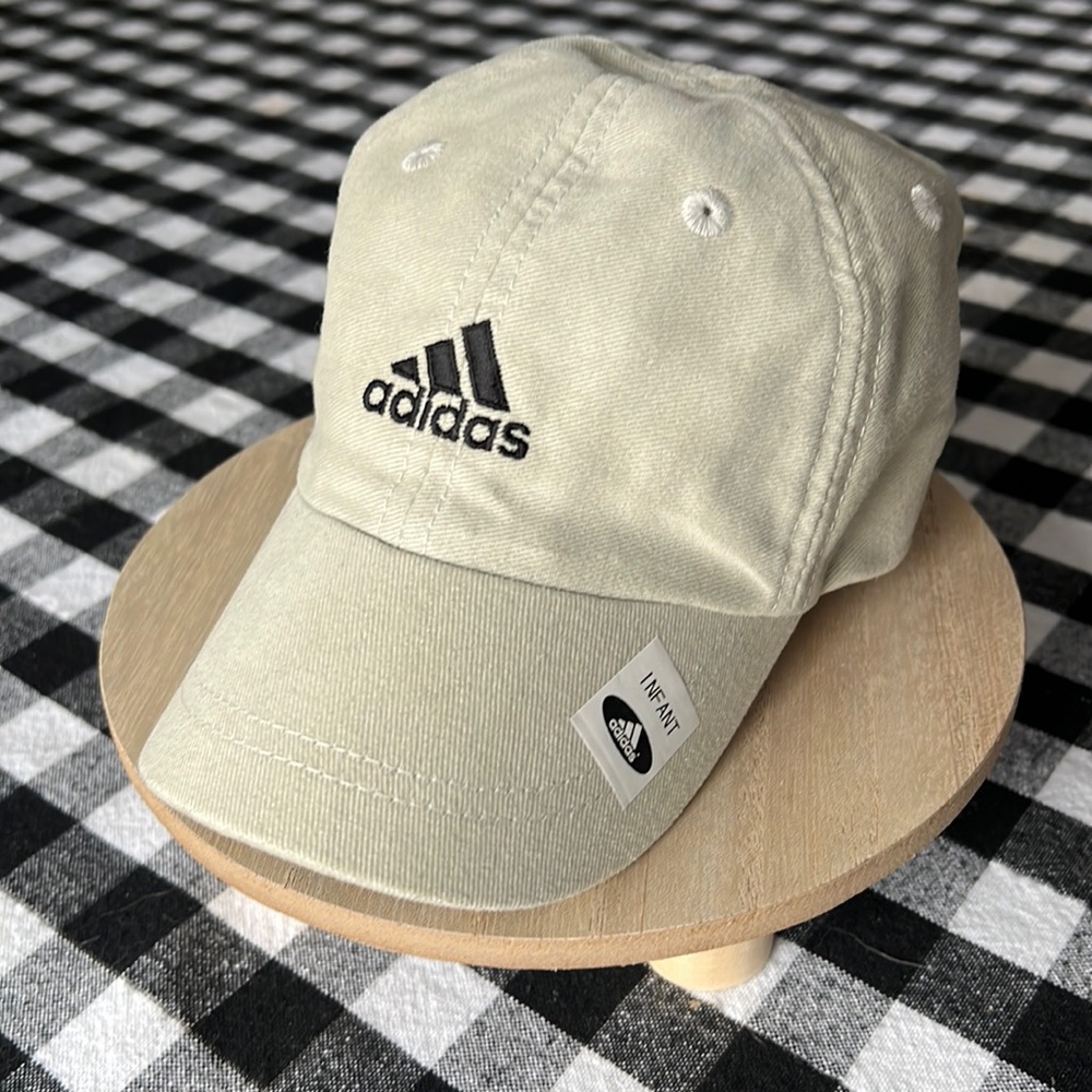 Vintage/Pristine Adidas KHAKI Infant Baseball Cap. NWT - Adorable. Size: INFANT